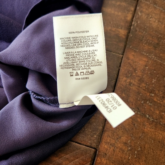 Express Navy Scalloped Women's Top - Picture 3 of 3